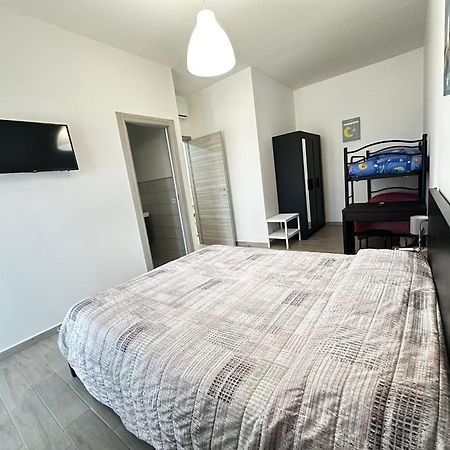 Capo Dei Bufali Alloggio Turistico Terracina Esterno foto
